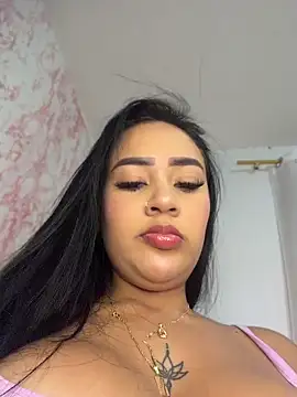 Luisa Fernandaa online show from June 13, 2026, 3:04 am
