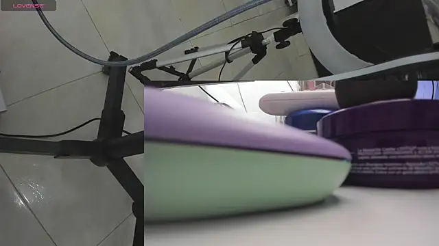 Snapshot of bellacutey_ chatting on February 28, 2025, 8:28 pm bellacutey online show from February 28, 2025, 8:28 pm