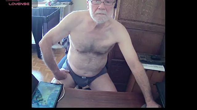 terrybare online show from March 15, 2026, 10:44 am