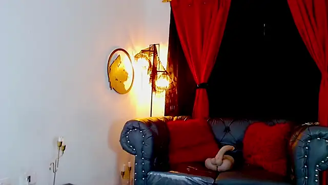 misslombana online show from May 24, 2026, 5:51 am