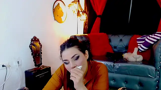 misslombana online show from May 18, 2026, 5:34 am