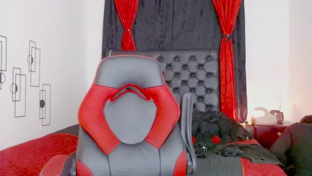 misslombana online show from September 14, 2025, 4:35 am