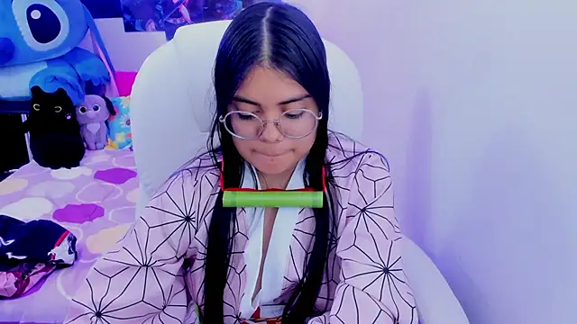 esmeralda112 online show from March 9, 2025, 1:04 am