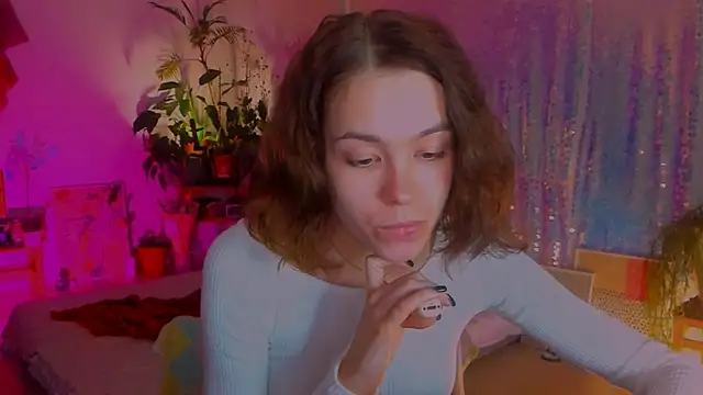 Snapshot of poli__ chatting on January 20, 2025, 10:26 pm poli   online show from January 20, 2025, 10:26 pm