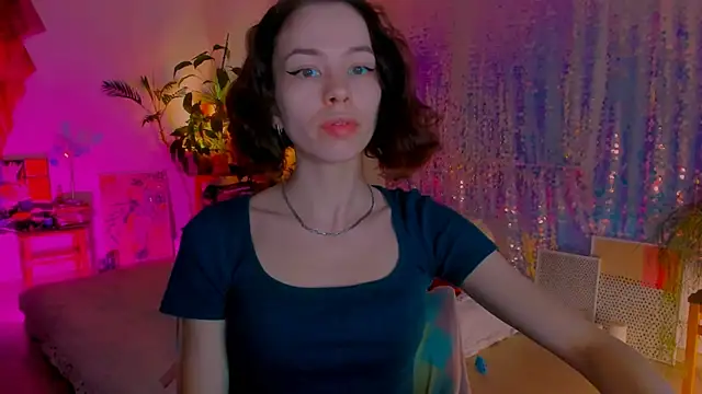 Snapshot of poli__ chatting on February 28, 2025, 3:04 pm poli   online show from February 28, 2025, 3:04 pm