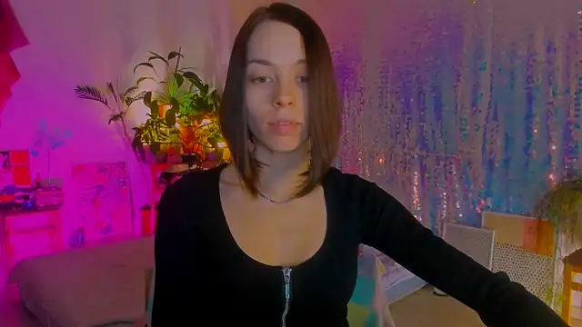 Snapshot of poli__ chatting on February 21, 2025, 4:16 pm poli   online show from February 21, 2025, 4:16 pm