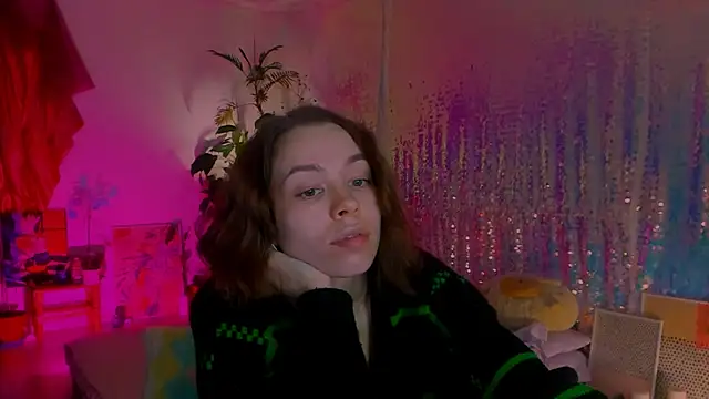 Snapshot of poli__ chatting on January 22, 2025, 10:26 pm poli   online show from January 22, 2025, 10:26 pm