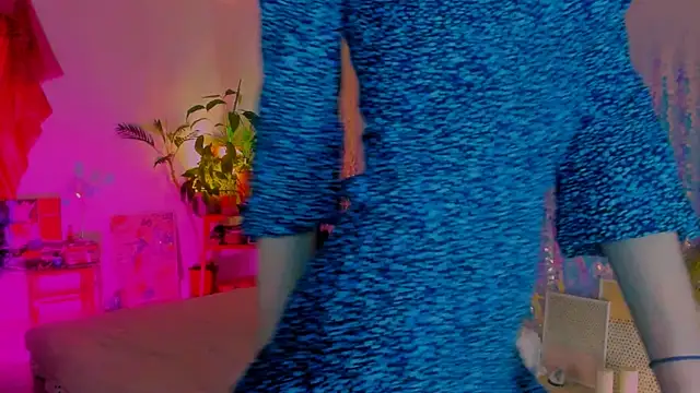 Snapshot of poli__ chatting on February 28, 2025, 6:09 pm poli   online show from February 28, 2025, 6:09 pm