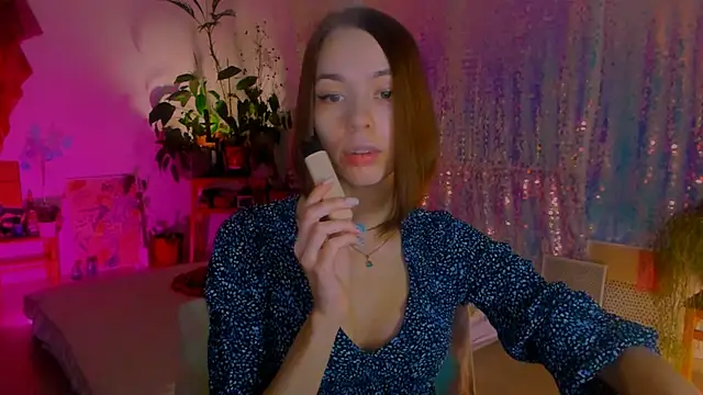 Snapshot of poli__ chatting on February 7, 2025, 2:58 pm poli   online show from February 7, 2025, 2:58 pm