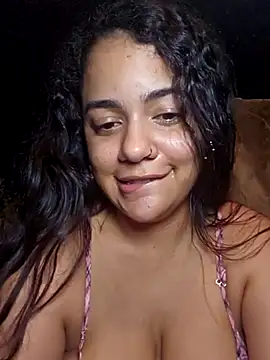 Snapshot of demonaughtyyy chatting on February 25, 2025, 12:36 am demonaughtyyy online show from February 25, 2025, 12:36 am
