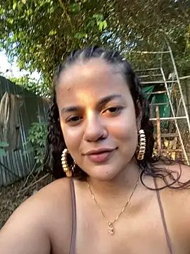 Snapshot of demonaughtyyy chatting on September 10, 2025, 10:20 pm demonaughtyyy online show from September 10, 2025, 10:20 pm