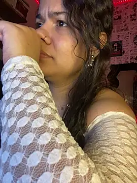 Snapshot of demonaughtyyy chatting on March 12, 2025, 3:35 am demonaughtyyy online show from March 12, 2025, 3:35 am