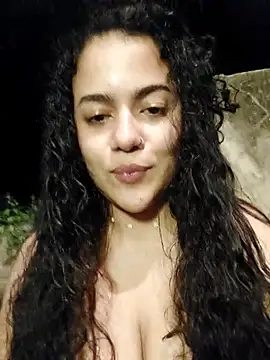 Snapshot of demonaughtyyy chatting on February 14, 2025, 4:04 am demonaughtyyy online show from February 14, 2025, 4:04 am