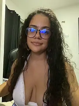 Snapshot of demonaughtyyy chatting on September 22, 2025, 3:56 am demonaughtyyy online show from September 22, 2025, 3:56 am