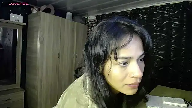 Snapshot of Samara_Beltran chatting on February 14, 2025, 10:49 am Samara Beltran online show from February 14, 2025, 10:49 am