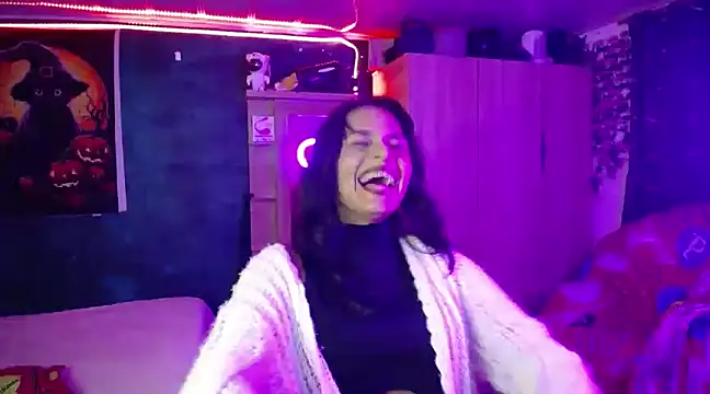 Snapshot of Samara_Beltran chatting on February 27, 2025, 8:56 am Samara Beltran online show from February 27, 2025, 8:56 am