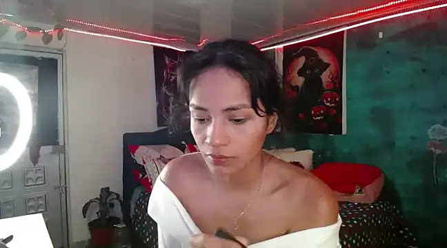 Snapshot of Samara_Beltran chatting on March 21, 2025, 3:01 am Samara Beltran online show from March 21, 2025, 3:01 am