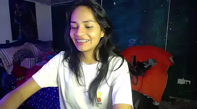 Snapshot of Samara_Beltran chatting on March 19, 2025, 2:59 am Samara Beltran online show from March 19, 2025, 2:59 am