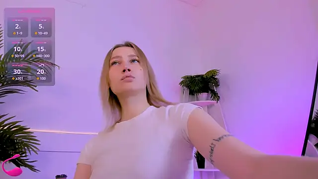 Jess Anders  online show from November 18, 2025, 7:11 am