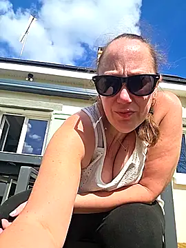 Wisie Cutie online show from March 29, 2026, 1:02 pm