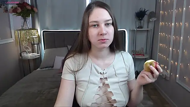 MollyBrams online show from March 10, 2025, 5:22 am