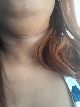 Indianpleasure300 online show from November 28, 2025, 10:59 am