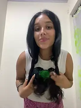 Snapshot of Annya-sweet chatting on January 29, 2025, 2:40 am Annya-sweet online show from January 29, 2025, 2:40 am