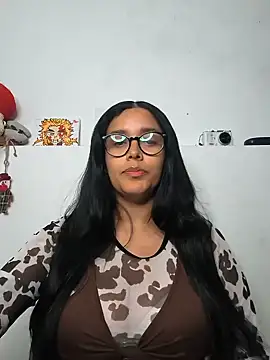Snapshot of Annya-sweet chatting on July 28, 2026, 10:53 pm Annya-sweet online show from July 28, 2026, 10:53 pm