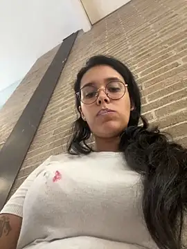 Snapshot of Annya-sweet chatting on February 5, 2025, 10:22 pm Annya-sweet online show from February 5, 2025, 10:22 pm