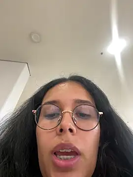 Snapshot of Annya-sweet chatting on February 11, 2025, 5:50 pm Annya-sweet online show from February 11, 2025, 5:50 pm