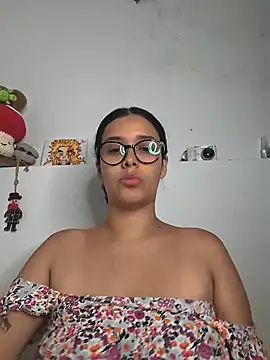 Snapshot of Annya-sweet chatting on July 11, 2026, 4:29 pm Annya-sweet online show from July 11, 2026, 4:29 pm