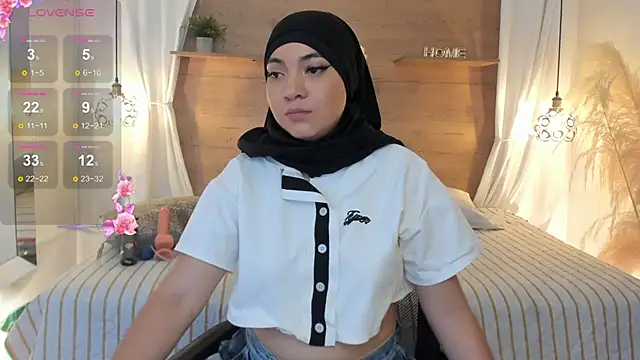 Sooffii 1 online show from February 8, 2025, 7:05 pm