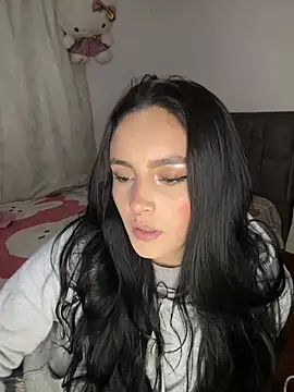 Snapshot of salome_polaniiee chatting on April 4, 2026, 5:14 am salome polaniiee online show from April 4, 2026, 5:14 am