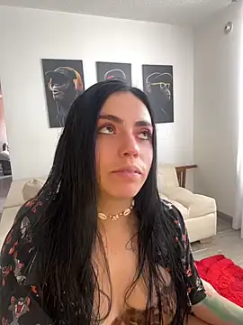 i am nina  online show from May 13, 2026, 6:37 pm