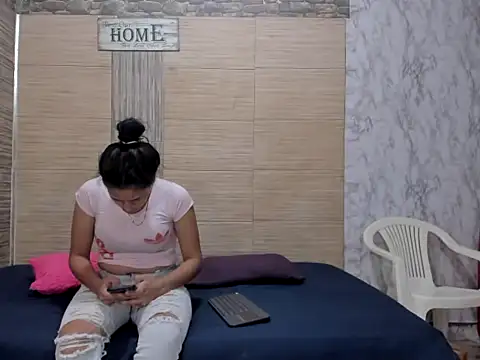 GIRLORI22 online show from October 10, 2025, 7:58 pm