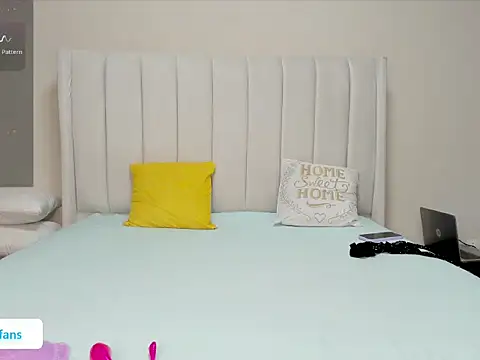  heavenlysent online show from October 14, 2025, 4:13 am