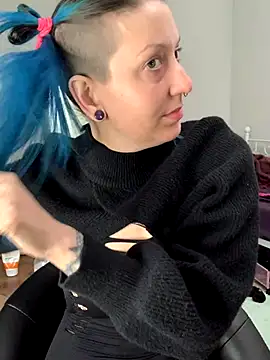 MissCumberdale online show from December 14, 2025, 6:24 pm