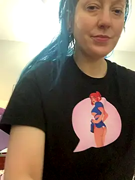 MissCumberdale online show from November 16, 2025, 7:51 pm