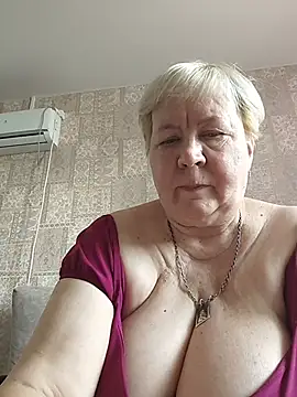 EffectFiona online show from March 27, 2026, 12:06 pm