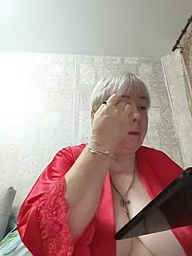 EffectFiona online show from July 23, 2026, 10:28 pm