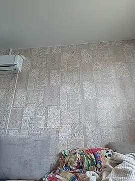 EffectFiona online show from April 16, 2026, 12:17 pm