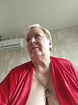 EffectFiona online show from June 29, 2026, 11:43 am