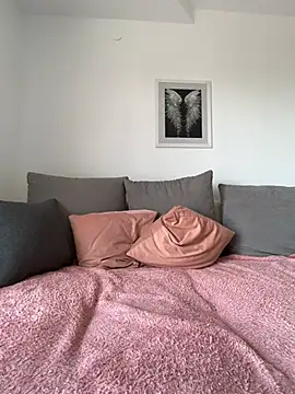 MaviePearl online show from April 13, 2026, 7:45 am