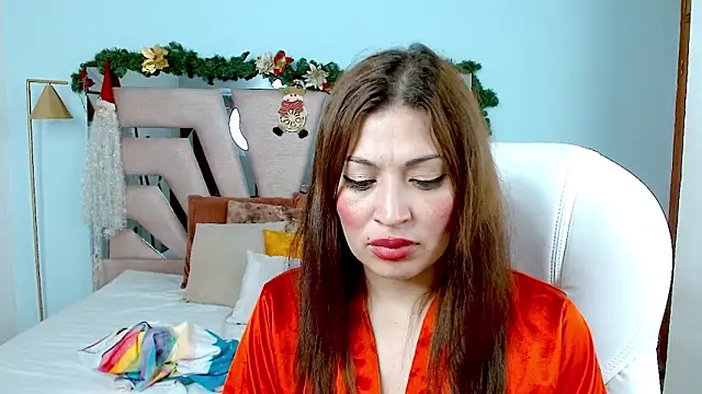 Snapshot of sophia_hadid chatting on December 24, 2024, 5:34 pm sophia hadid online show from December 24, 2024, 5:34 pm