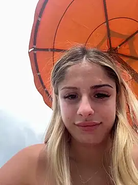 Snapshot of BritneyDimond chatting on December 30, 2024, 1:47 pm BritneyDimond online show from December 30, 2024, 1:47 pm