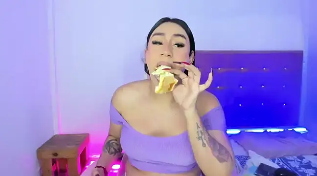 Snapshot of OSORIOMAFE chatting on December 26, 2024, 1:21 pm OSORIOMAFE online show from December 26, 2024, 1:21 pm