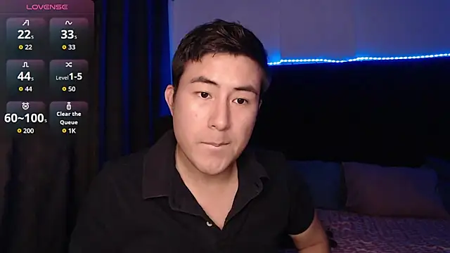 Snapshot of andrewmhilton_ chatting on April 21, 2026, 6:31 am andrewmhilton online show from April 21, 2026, 6:31 am