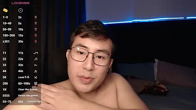 Snapshot of andrewmhilton_ chatting on October 20, 2025, 6:15 am andrewmhilton online show from October 20, 2025, 6:15 am