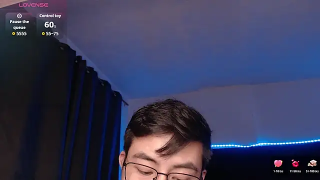 Snapshot of andrewmhilton_ chatting on May 20, 2026, 5:59 am andrewmhilton online show from May 20, 2026, 5:59 am