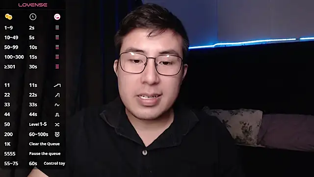 Snapshot of andrewmhilton_ chatting on November 7, 2025, 5:34 am andrewmhilton online show from November 7, 2025, 5:34 am